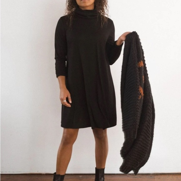 Jackson Rowe Dresses & Skirts - JACKSON Rowe Ribbed Passage Dress